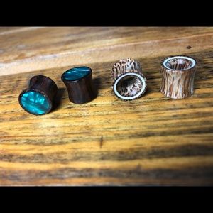 2 pair/ Solid wood Double flare gauges 7/16